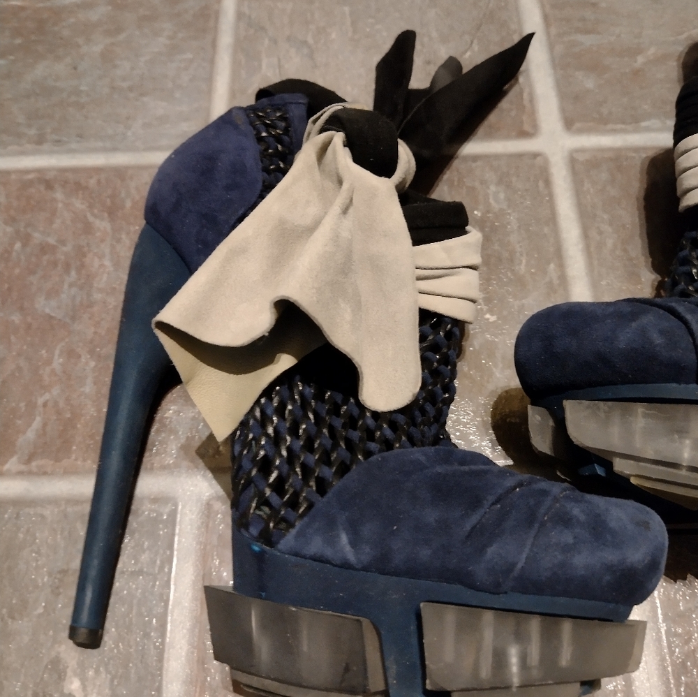 Balenciaga kickass suede leather mesh and bow ankle detail boots size 8 - Picture 2 of 8